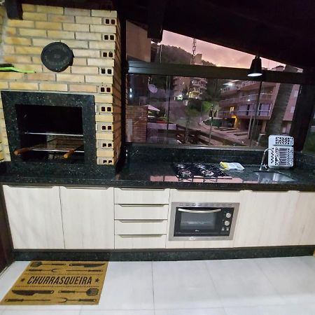 Apartamento 12 - Bombinhas - 200 Metros Da Praia Extérieur photo