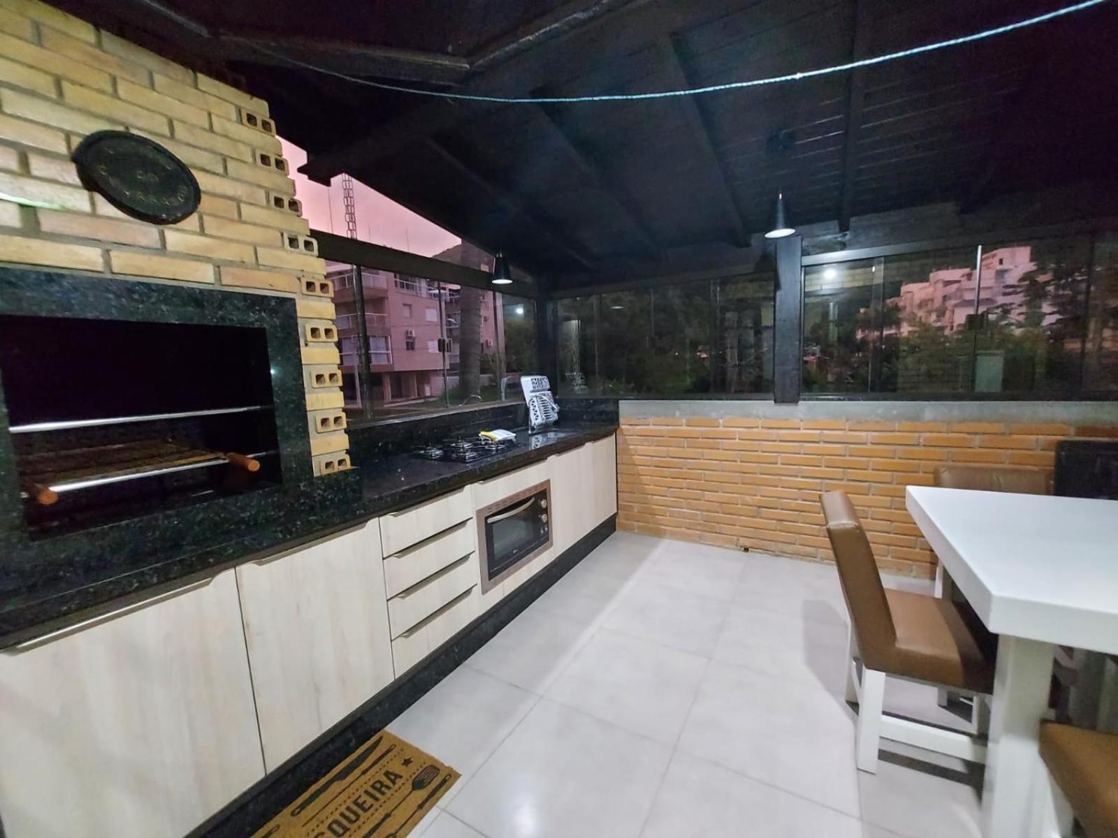 Apartamento 12 - Bombinhas - 200 Metros Da Praia Extérieur photo