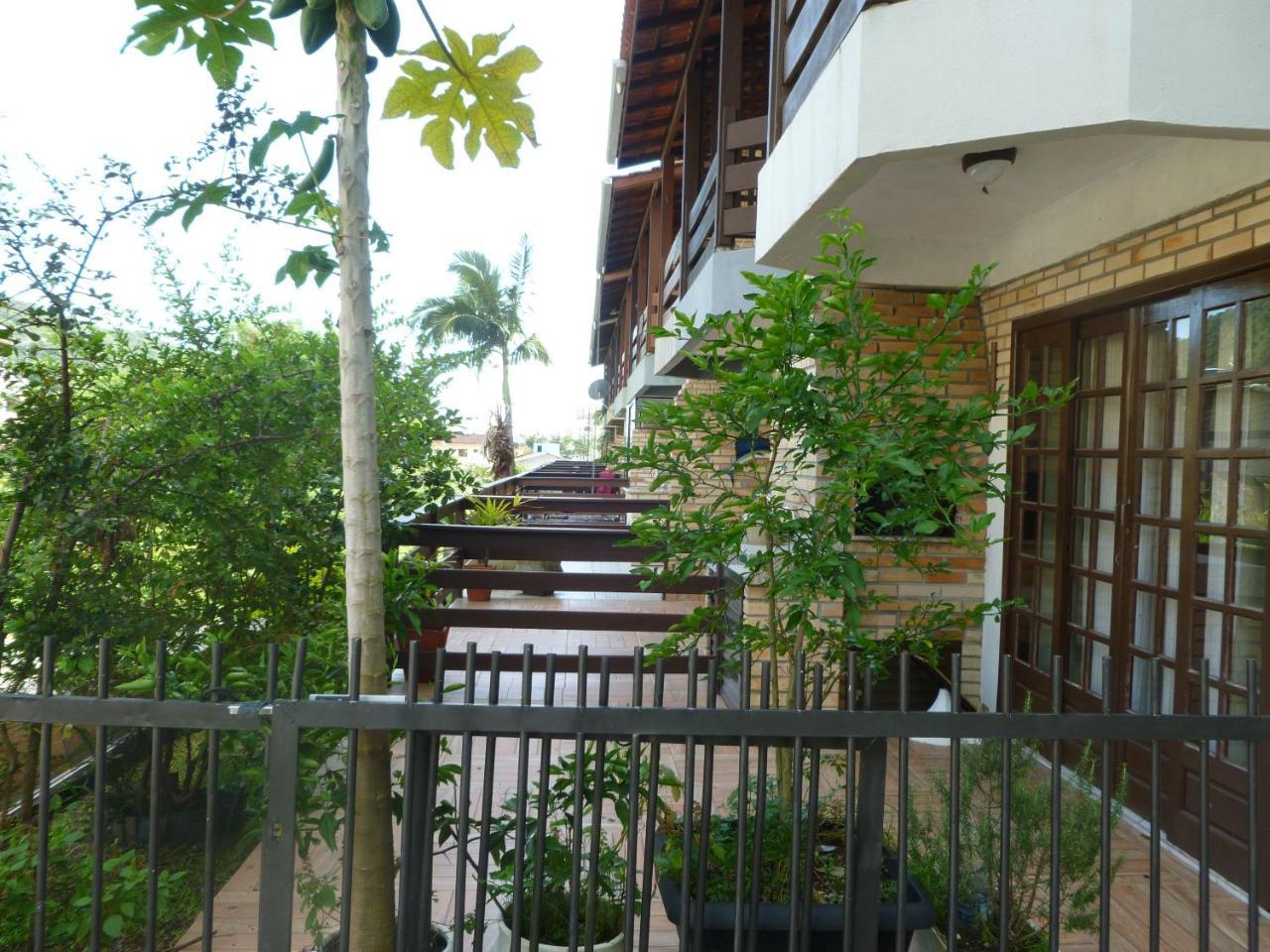 Apartamento 12 - Bombinhas - 200 Metros Da Praia Extérieur photo